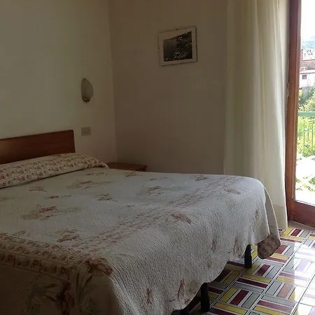 Hotel Angelina 2*