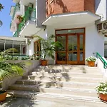 Hotel Angelina 2*