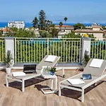 Angelina Hotel