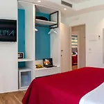 Angelina Hotel