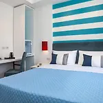 Angelina Hotel