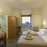 Angelina Hotel